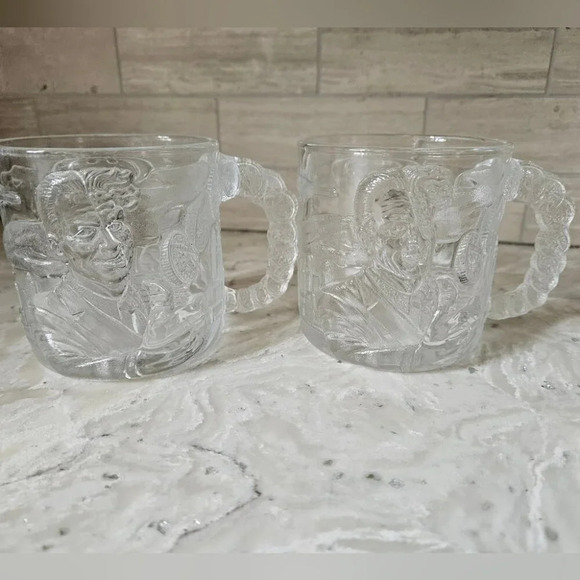 Set of 2 Vintage 1995 McDonald's Batman Forever Two-Face 3D Glass Mugs - Picture 1 of 4